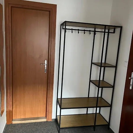 Solum Apartman Deménvölgy